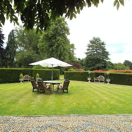 Farningham Tabsfield Bed & Breakfast エクステリア 写真