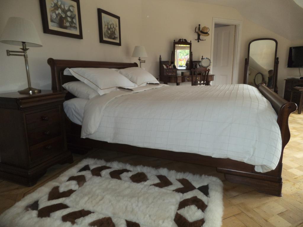 Farningham Tabsfield Bed & Breakfast エクステリア 写真