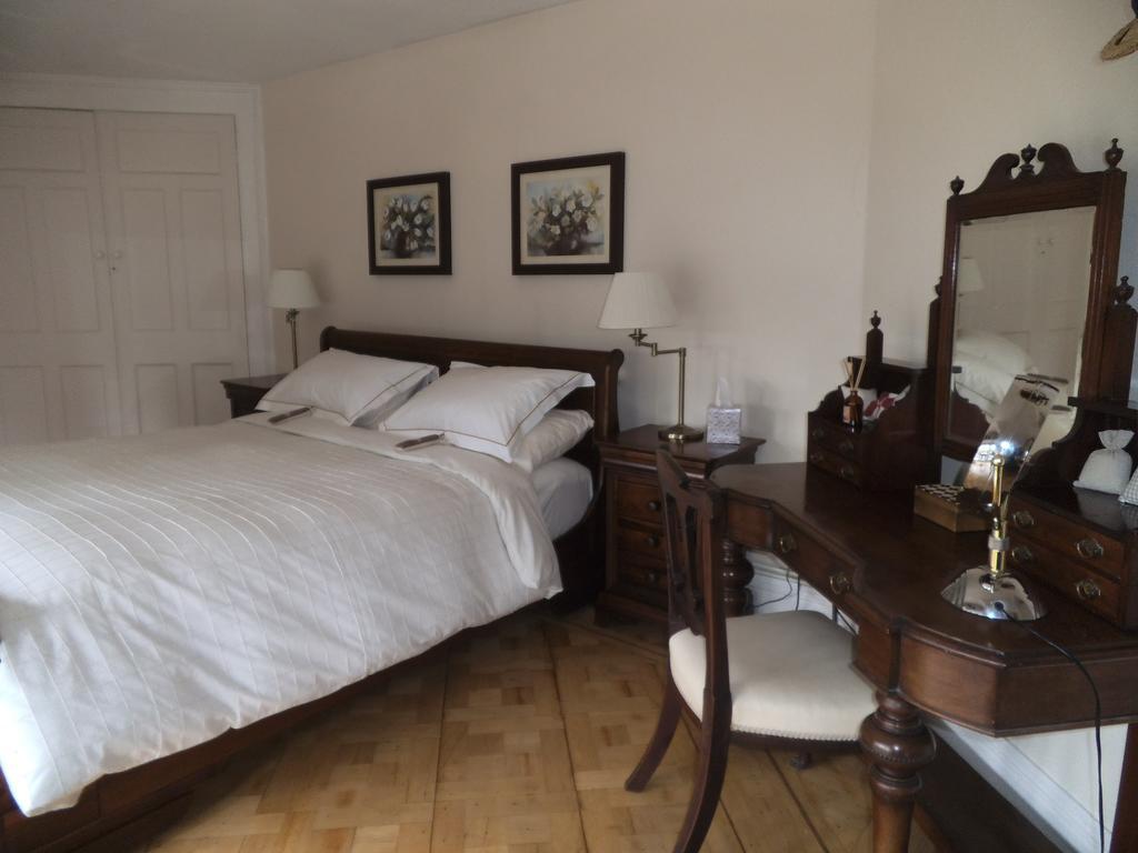 Farningham Tabsfield Bed & Breakfast エクステリア 写真