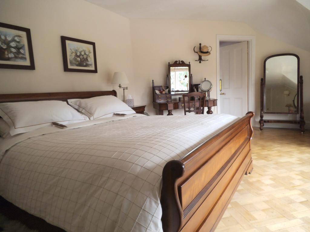 Farningham Tabsfield Bed & Breakfast エクステリア 写真